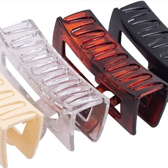 maorulu Accessories - NWT Maorulu 4 Pack of Hair Claw Clips